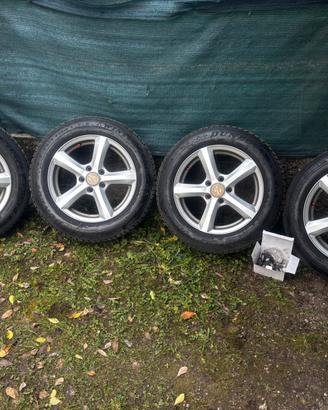 gomme e cerchi in lega svendita