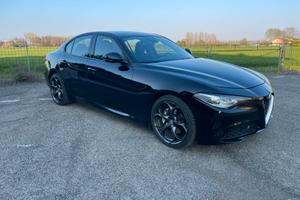 Alfa Romeo Giulia 2.2 JTDM 150 CV