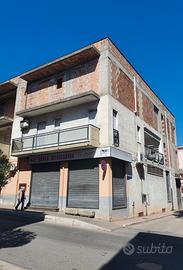 Casa al grezzo in pieno centro a Montalbano Jonico