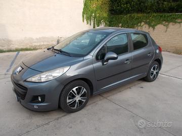 Peugeot 207 1.4 8V 75CV 5p. X Line