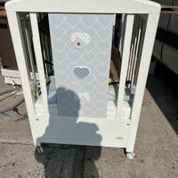 Culla, bimbo bianca, bellissi Foppapedretti