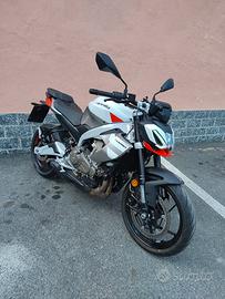 Aprilia Tuono 457
