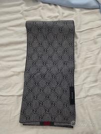 sciarpa gucci