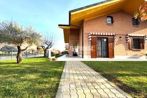 INCANTEVOLE E UNICA UNIFAMILIARE!