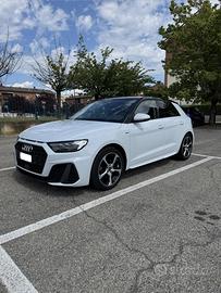 Audi A1 Sportback S-line 3.0 tfsi