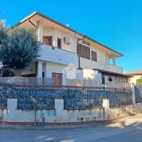 PORZIONE DI BIFAMILIARE A PALERMO