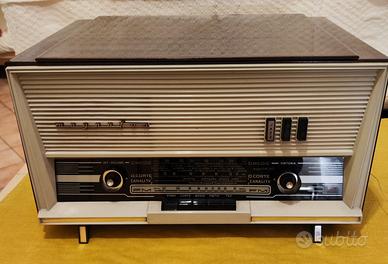 RADIO c/GIRADISCHI MAGNAFON FM 217