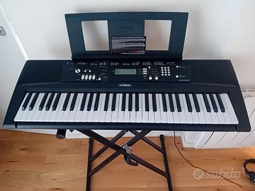 tastiera musicale yamaha ez 220