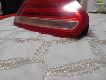 Faro posteriore Porsche.