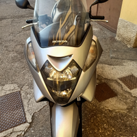 Honda silver wing 400