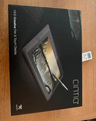 Wacom Cintiq 13HD Creative Pen & Touch Display