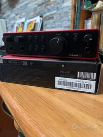 Focusrite Scarlett 2i2 4th Gn