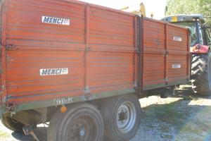 Rimorchio agricolo ribaltabile