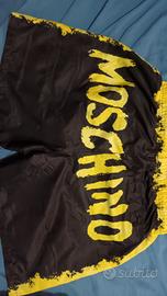 pantaloncini da mare moschino 
