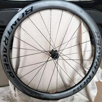 Bontrager aeolus pro 5 carbon disc 