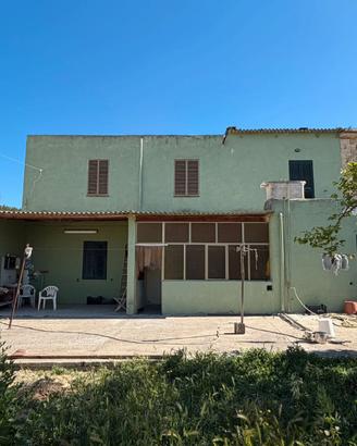 Vendita casa 2 livelli con terreno