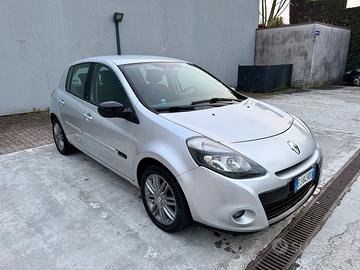 Clio 1.2 GPL anno 2011 compreso passaggio