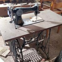 MACCHINA DA CUCIRE  ANNI '900 MODELLO OPTIMA