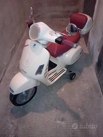 Vespa elettrica 12v per bambini 