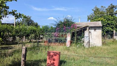 Rustico con Terreno - Calatabiano