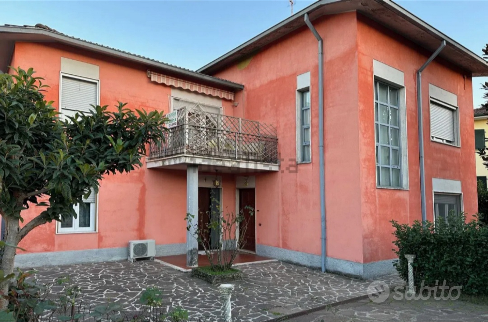 Ampio appartamento in villa – Appartamenti In vendita a Cremona  #finsubito richiedi mutuo fino 100%