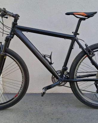 MTB telaio alluminio, taglia M, ruote 26"
