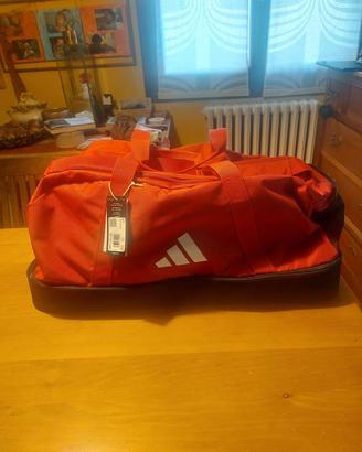 Adidas Borsone Tiro L BC (con Scomparto Scarpe) 