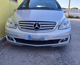MERCEDES Classe B - gancio traino