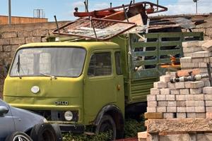 Om 40 non ribaltabilr