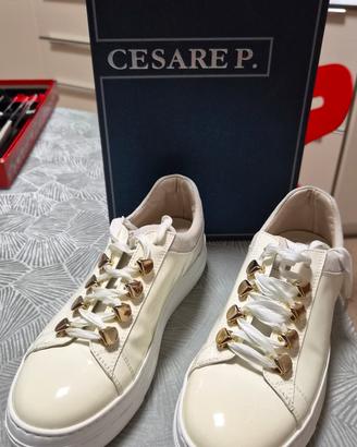 scarte da donna Cesare panciotto bianco lucido tag