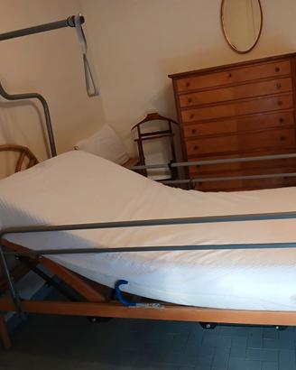 Letto elettrico con materasso ortopedico