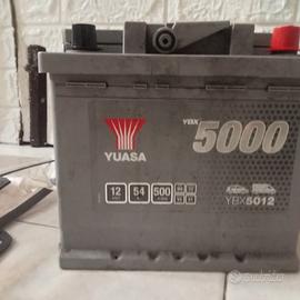 🔋 BATTERIA AUTO YUASA 54Ah 12V – SEMI NUOVA – 60€