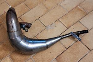 Marmitta per motore AM6
Montata su KSR 50
Perfetta