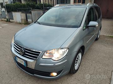 VOLKSWAGEN TOURAN 2009 2.0DIESEL 7POSTI FULL OPT.