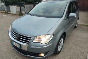 VOLKSWAGEN TOURAN 2009 2.0DIESEL 7POSTI FULL OPT.