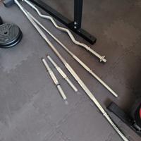 Set di bilancieri e pesi da palestra