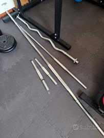 Set di bilancieri e pesi da palestra