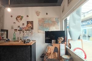 Box commerciale locale negozio mercato licenza