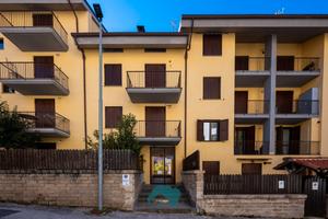 Lucoli: appartamento trilocale