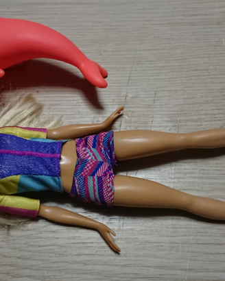 Barbie subacquea e la magia del delfino