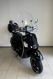 Vespa 300 GTS VESPA 300 SUPER GTS