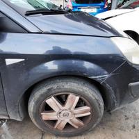 RENAULT SCENIC 2006 - PARAFANGO DESTRO