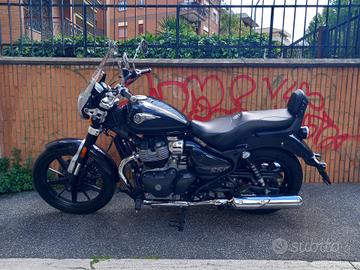 Royal Enfield Super Meteor 650 - 2023