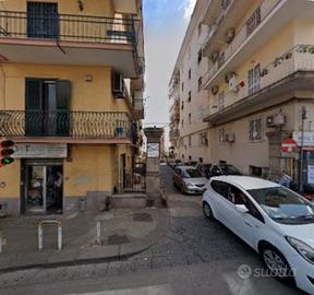 Colli Aminei 2 vani stabile signorile