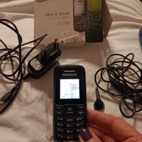 cellulare Samsung GT E 1080 con accessori