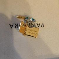 PANDORA Bridgerton Charm Carnet da ballo 764383C01