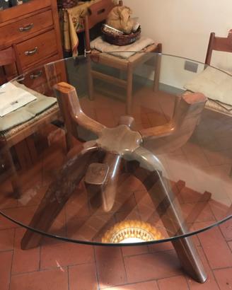 Arredamento. Piano in cristallo