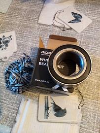 Kit cuscinetti ruota  anteriore Suzuki ,Opel