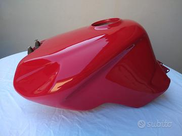 Serbatoio Ducati ST4 completo di pompa