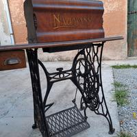 Neumann antica macchina da cucire